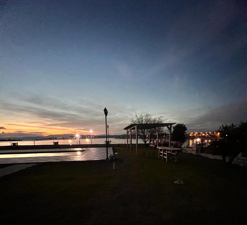 Lavantali Konak Otel Restoran Seferihisar Buitenkant foto