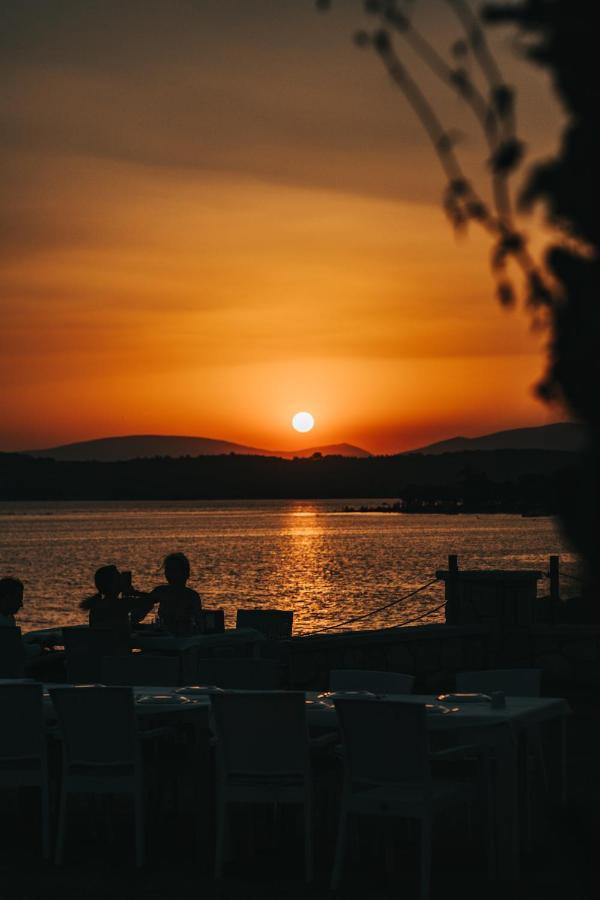 Lavantali Konak Otel Restoran Seferihisar Buitenkant foto